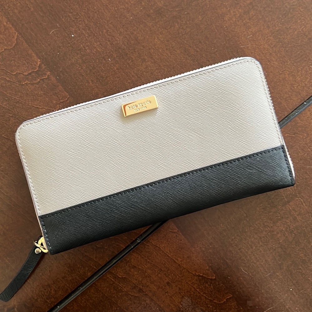 NEW Kate Spade Wallet